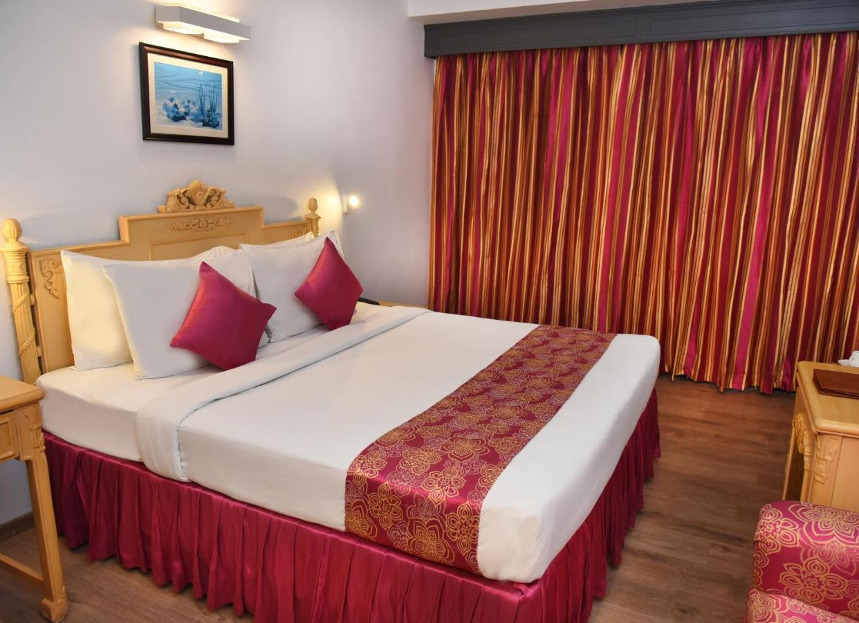 Golden Parkk Hotel Kalkuta Zewnętrze zdjęcie
