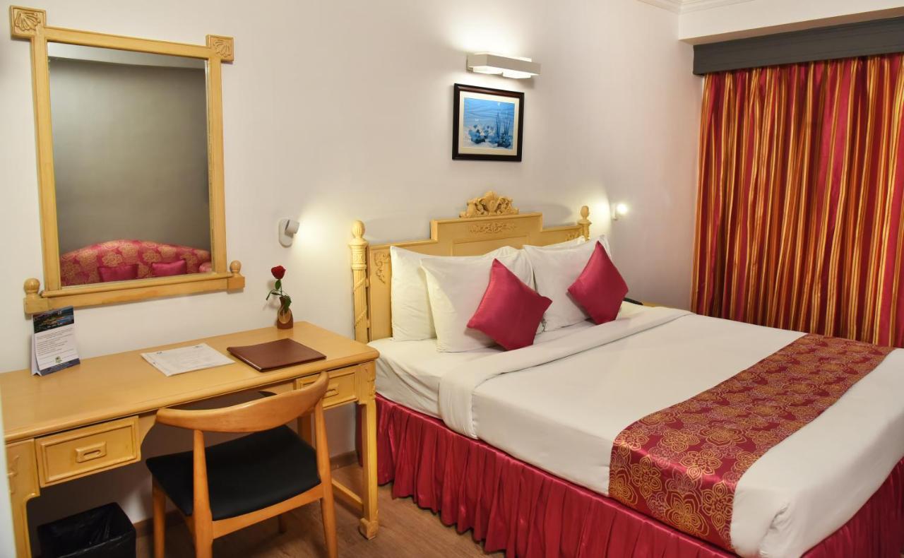 Golden Parkk Hotel Kalkuta Zewnętrze zdjęcie