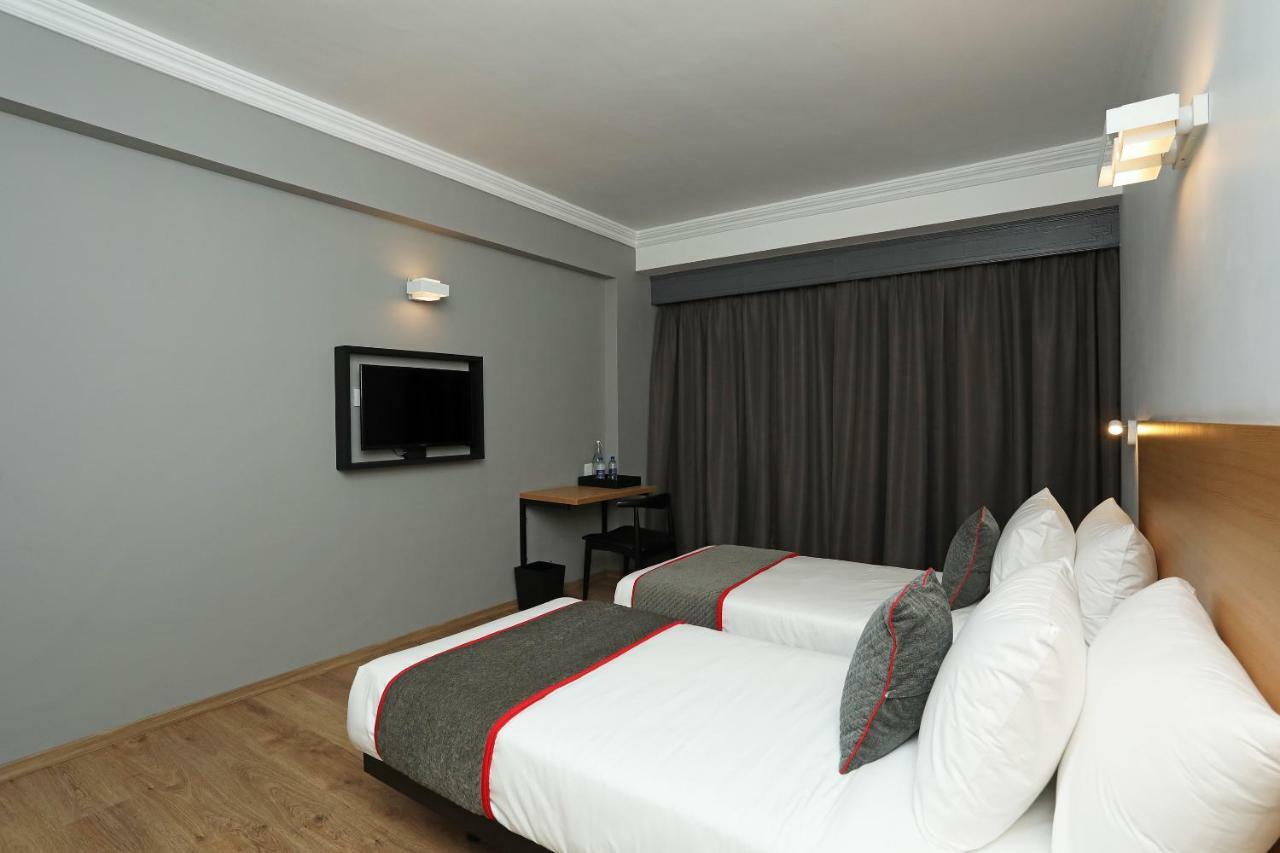 Golden Parkk Hotel Kalkuta Zewnętrze zdjęcie